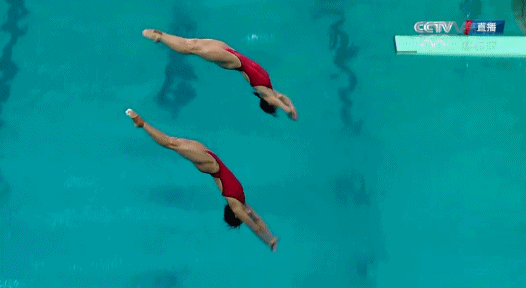 gif看巅峰:每跳让对手绝望 吴敏霞诠释梦之队_16_腾讯