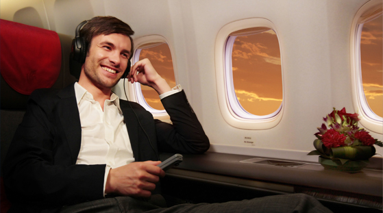 乘客为升舱打空姐新消息评论