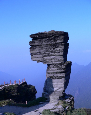 梵净山:珍爱在云端接吻秀真情