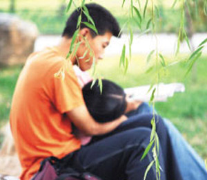 大学恋爱--是锻炼爱情还是帮别人养媳妇?_