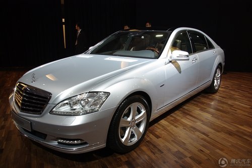 奔驰S400 Hybrid