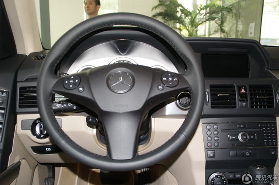 2010GLK300 4MATIC ʵ