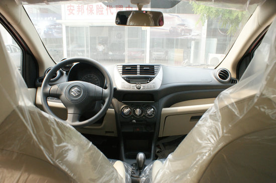 2009 AT ʵ