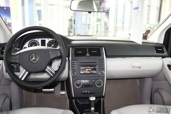 2009 B200 ʱ ʵ