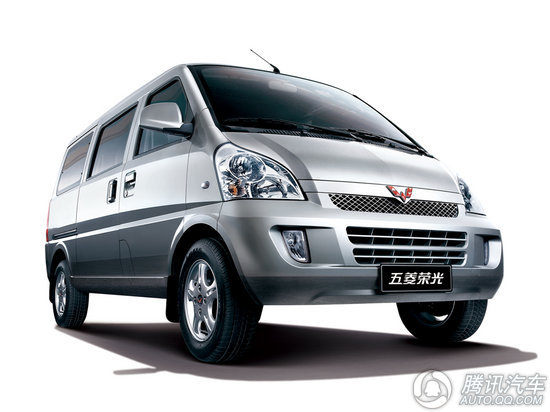 成都行情 五菱之光10月份优惠4400元