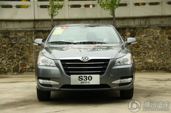 东风风神2011款S30试驾实拍图