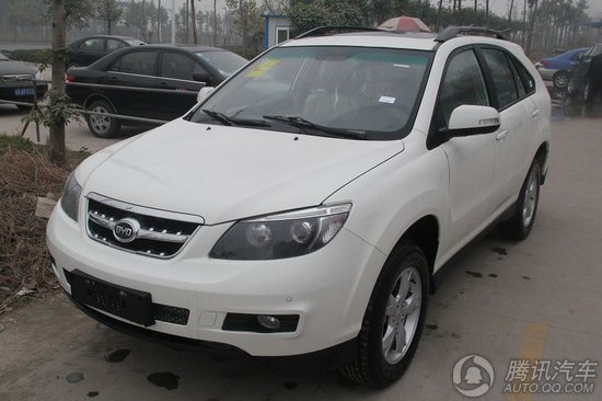 2011款 比亚迪S6 2.4 AT尊享型