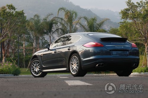 09ʱPanamera 4S ʵ