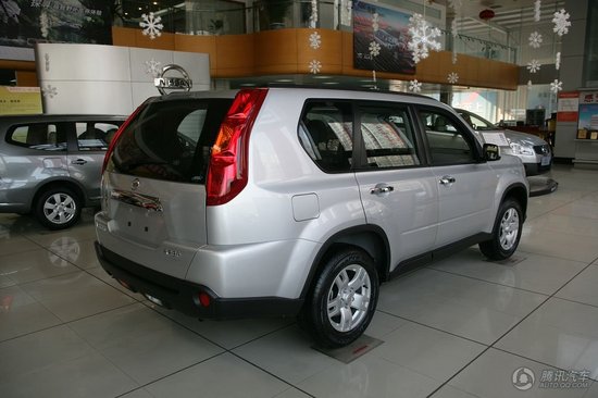 2010 濥 2.0L XE ʰ MT 4WD ʵͼ