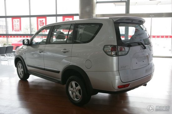 2010  2.0 MT  ʵͼ