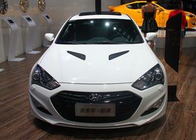 现代推2011款劳恩斯酷派 新增3.8运动版