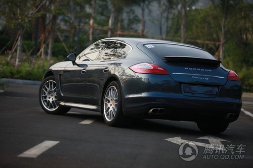 保时捷 Panamera 4S 实拍图