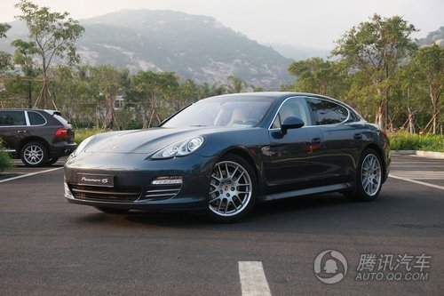 保时捷 Panamera 4S 实拍图
