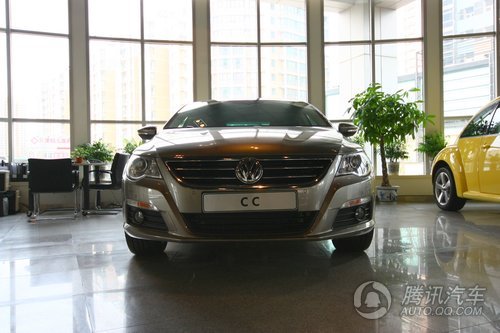 2010款 大众CC 2.0TSI豪华型 实拍