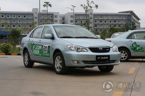 2010款 F3DM 1.0CVT 低碳版 上市试驾实拍