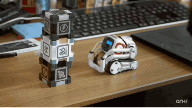 Anki Cozmo堪称最酷机器人玩具 居然用到了AI技术