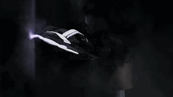 用脸去测泰森的出拳速度？还选这个智能拳套吧