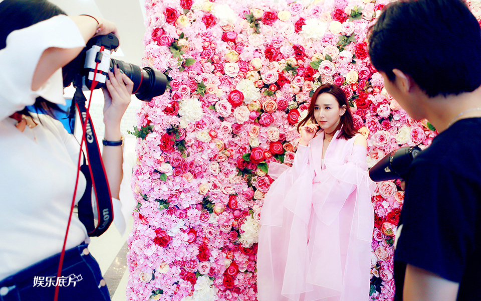 《娱乐底片》131期 Papi酱：遇见另一个自己 