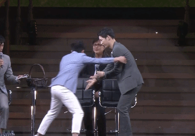 如果宋仲基吃榴莲的表情你也觉得帅那必是真爱