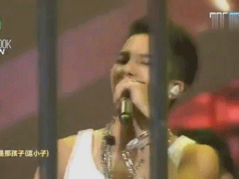 你喜欢自黑搞笑路线的?一大波表情包即将来袭,收图收图