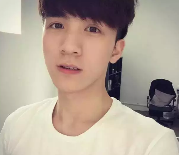 不止小七是人生赢家,小花霓娜都有哥哥宠!