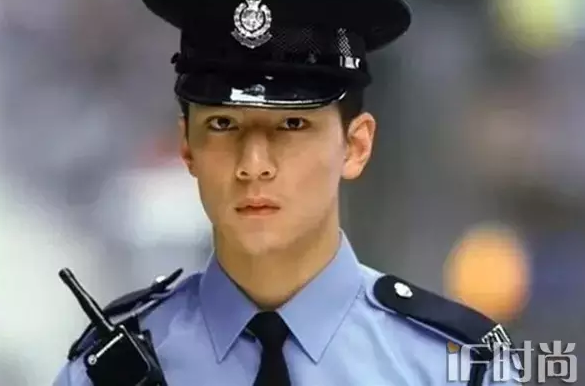 当众放屁、强迫症…818你不知道的吴彦祖怪癖