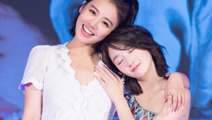 暑期档路演?#30007;?#33457; 不比票房比穿衣