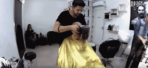 有了神奇假发片 妈妈再也不用担心我秃顶了