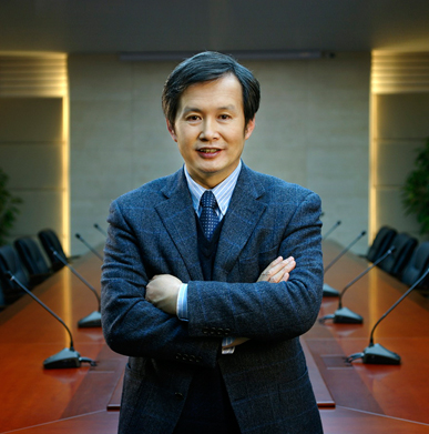 黄鸣:年轻时梦想是奢侈品_快乐宝贝