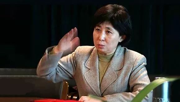 神秘的金鹏、德赢资管计划和万科管理层的小算