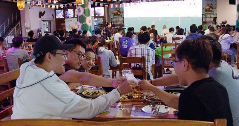 足球+啤酒 青岛啤酒引爆2018足球狂欢盛宴