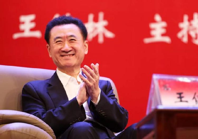 万达电影停牌近一年宣布资产重组 老王轻松实