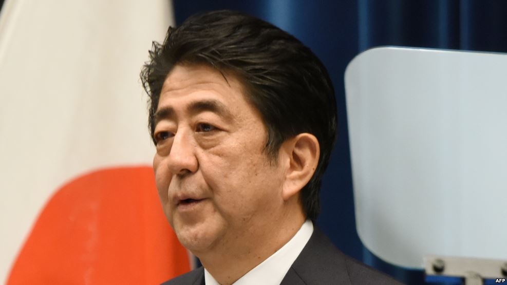 日本政府料将2016财年经济增长预期大幅下调
