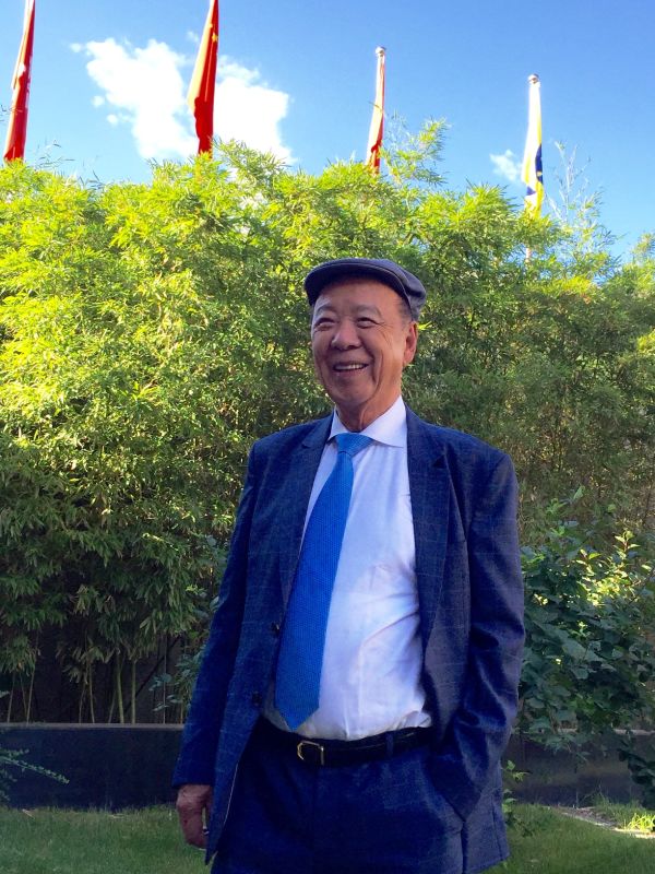 吕志和捐20亿港元设世界文明奖 袁隆平卡特等