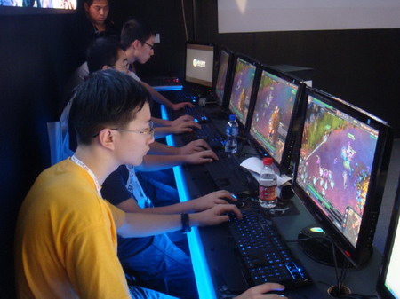 腾讯CJ美女助阵League of Legends_05新版首