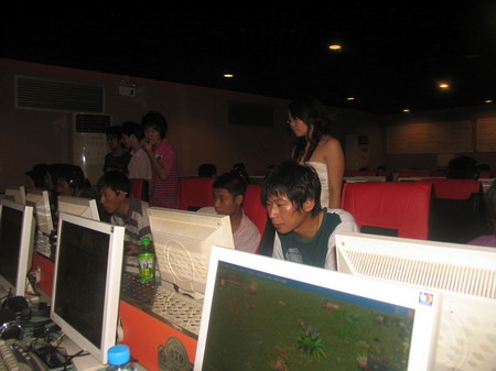 网吧主题活动《暇月战歌》线下也疯狂_05新版