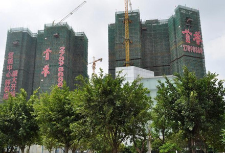 ... 观澜美佳华首誉_... 美 佳 华 首 誉 位于 龙华 新区