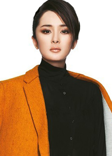 楊冪肆意揮灑 演繹硬朗純爺們
