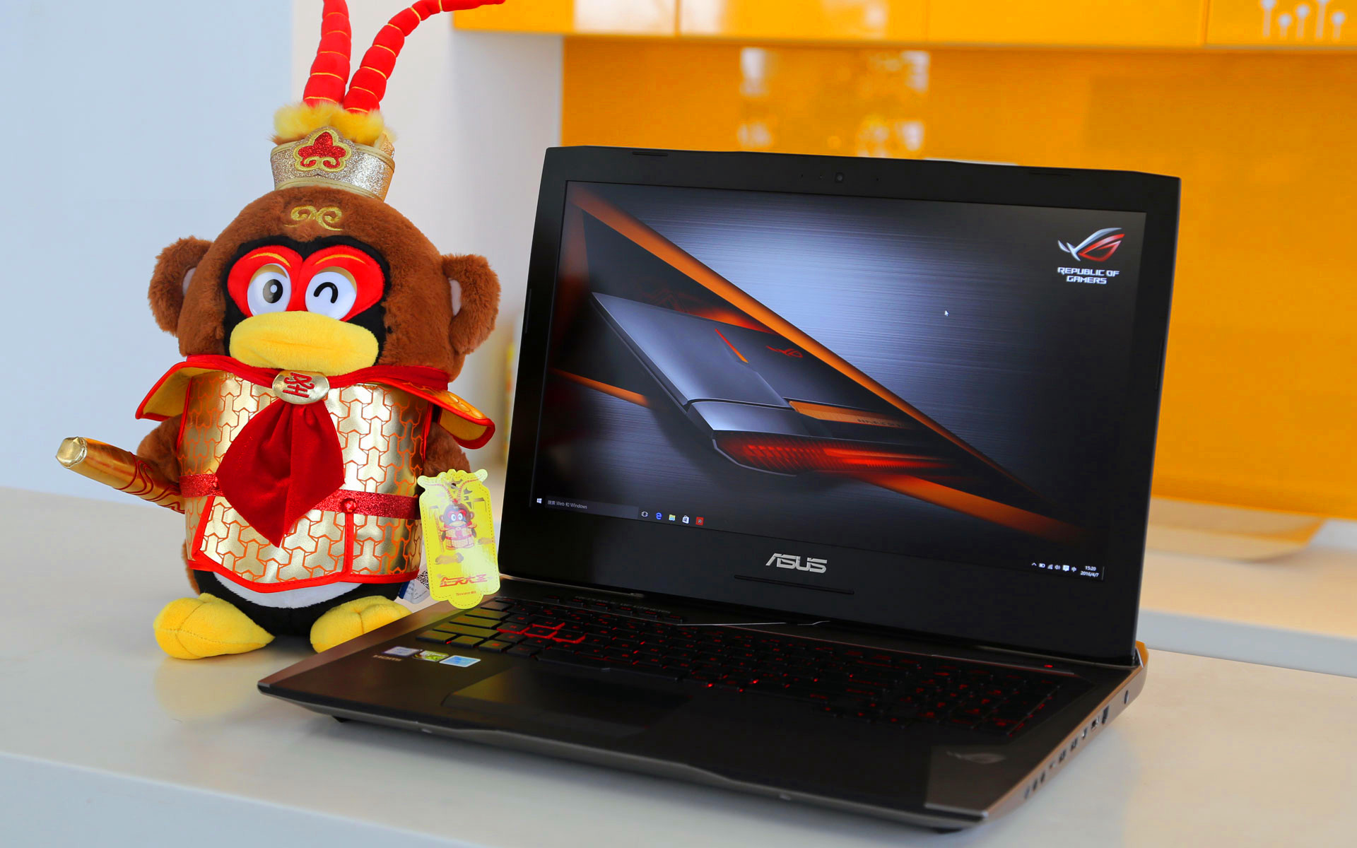 华硕ROG GFX72游戏本:颜值惊呆啦玩家们