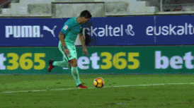 gif-布教授被踩脚腕痛苦万分 msn连线齐破门