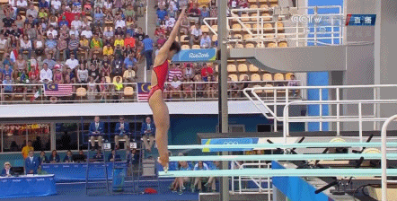 施廷懋成为了继伏明霞,熊倪,郭晶晶,吴敏霞,陈若琳之后,中国跳水队第