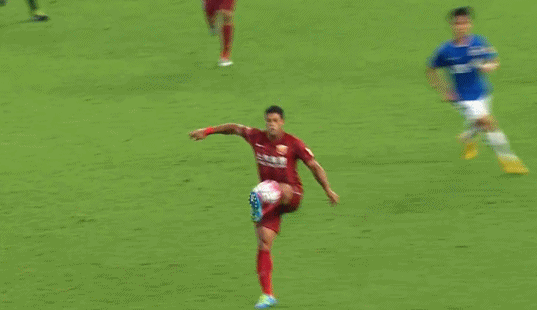 gif-胡尔克20分钟伤退