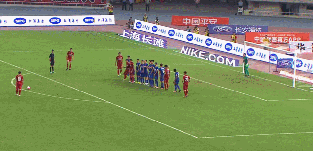 上港5-3力帆稳居三甲 武磊吕文君孔卡齐破门