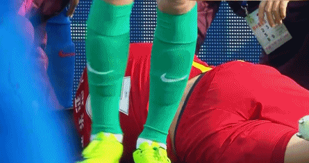 gif-殷亚吉惨遭陶金