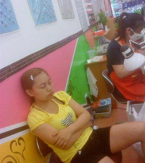 凤姐当<em>洗脚妹</em> 声称要自食其力赚钱买房子养家