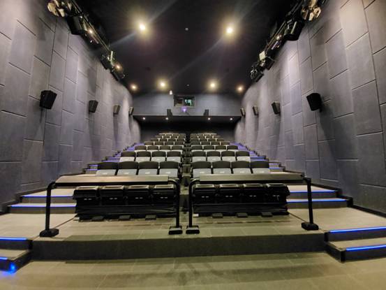 中国第130家 CGV影城重庆来福士店今日盛大