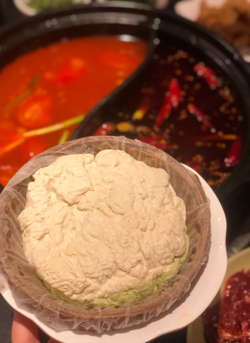 一家专做豆花牛肉的“怪”店 开业还买一斤送一斤