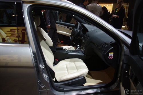 新车解析 家族式的传承奔驰c级旅行车 汽车 腾讯网