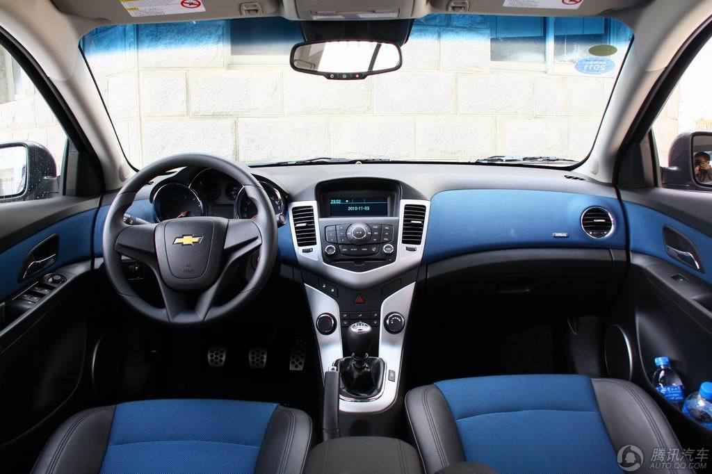 2010款 科鲁兹1.6t试驾实拍