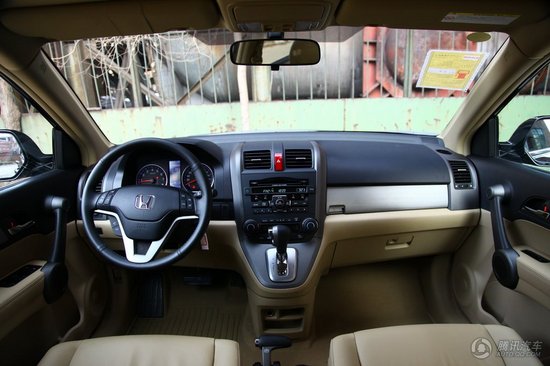 2010款本田CR-V 2.4L自动四驱尊贵版VTi-S 试驾实拍